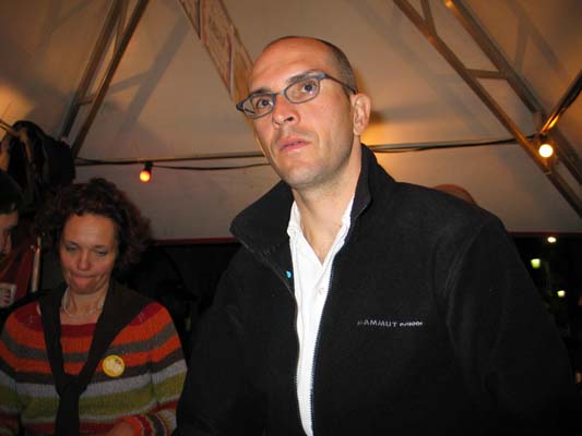 fdv2004_048
